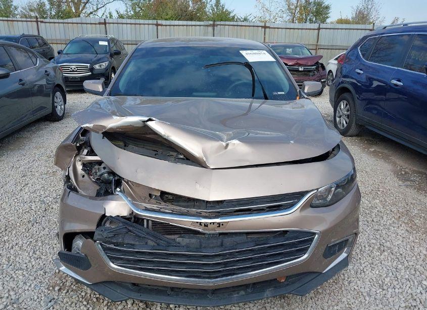 Photo 12 of 2018 Chevrolet Malibu LT (VIN 1G1ZD5ST8JF267930)