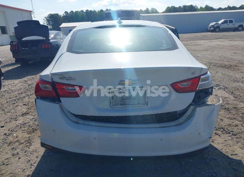 Photo 16 of 2018 Chevrolet Malibu LT (VIN 1G1ZD5ST8JF278944)