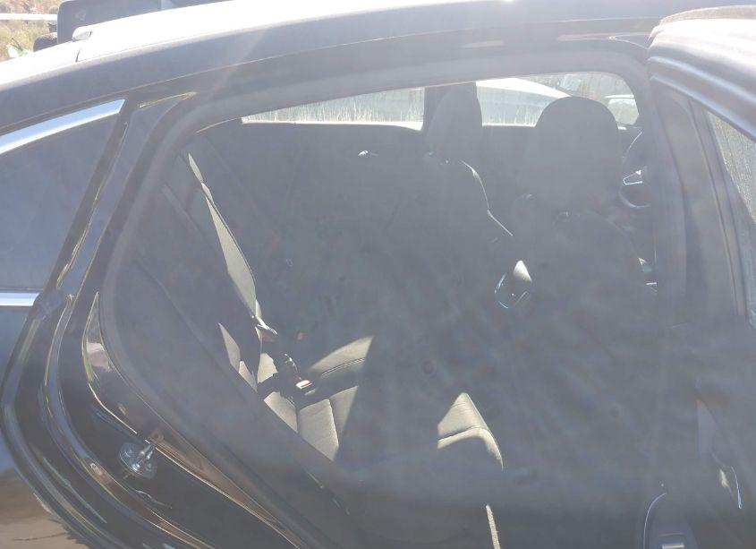 Photo 8 of 2018 Chevrolet Malibu LT (VIN 1G1ZD5ST8JF280192)