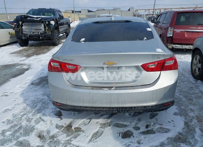 Photo 15 of 2018 Chevrolet Malibu LT (VIN 1G1ZD5ST8JF289040)