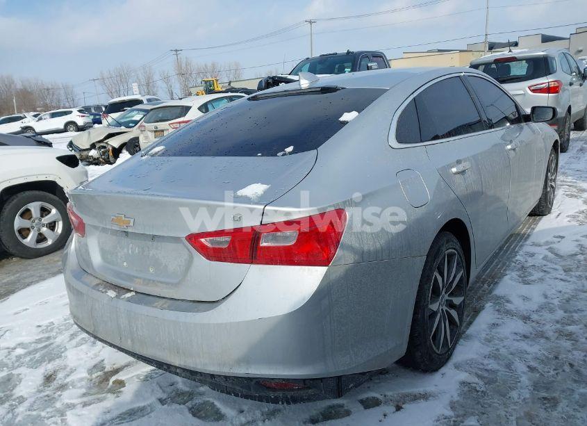 Photo 4 of 2018 Chevrolet Malibu LT (VIN 1G1ZD5ST8JF289040)