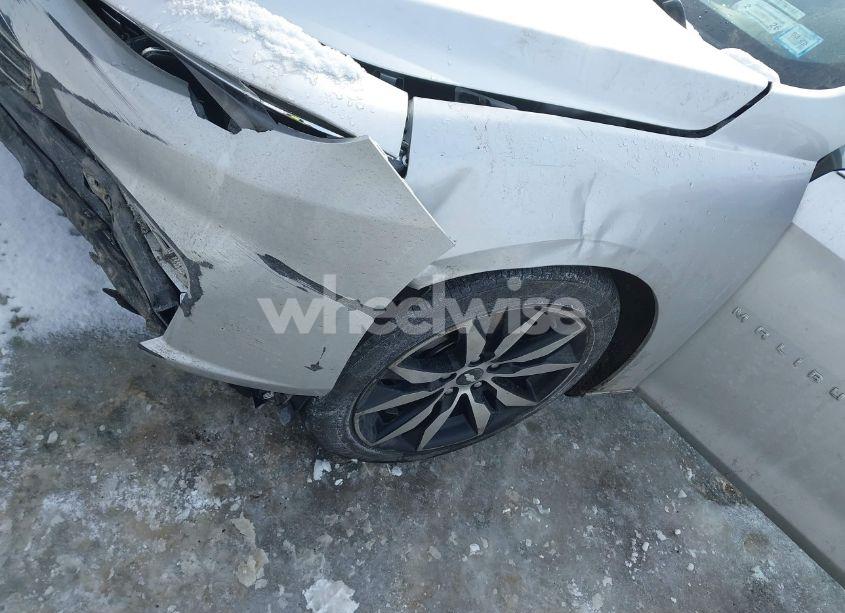 Photo 6 of 2018 Chevrolet Malibu LT (VIN 1G1ZD5ST8JF289040)