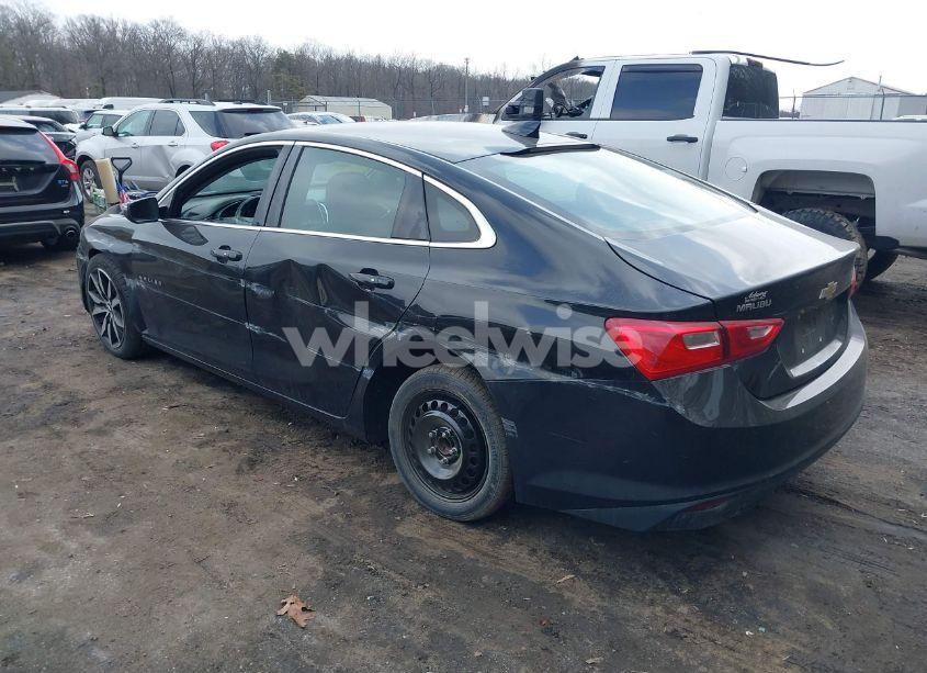 Photo 3 of 2018 Chevrolet Malibu LT (VIN 1G1ZD5ST8JF289149)