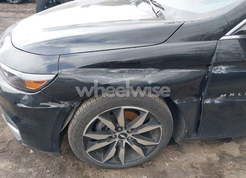 Photo 6 of 2018 Chevrolet Malibu LT (VIN 1G1ZD5ST8JF289149)