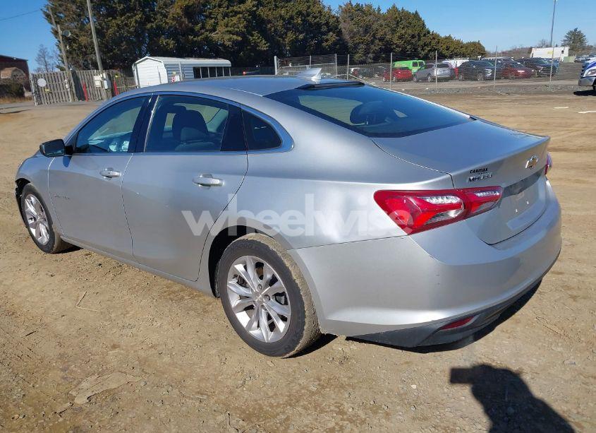 Photo 3 of 2019 Chevrolet Malibu LT (VIN 1G1ZD5ST8KF105331)