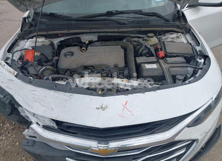 Photo 10 of 2019 Chevrolet Malibu LT (VIN 1G1ZD5ST8KF130861)