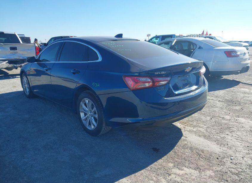 Photo 3 of 2019 Chevrolet Malibu LT (VIN 1G1ZD5ST8KF145571)