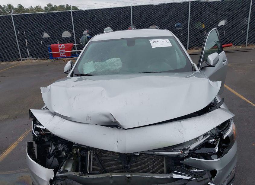 Photo 10 of 2019 Chevrolet Malibu LT (VIN 1G1ZD5ST8KF153945)