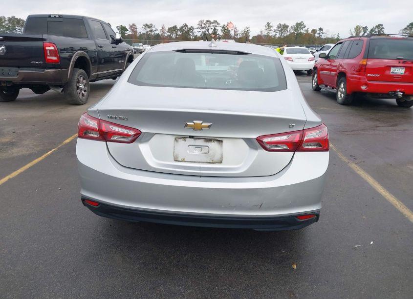 Photo 16 of 2019 Chevrolet Malibu LT (VIN 1G1ZD5ST8KF153945)