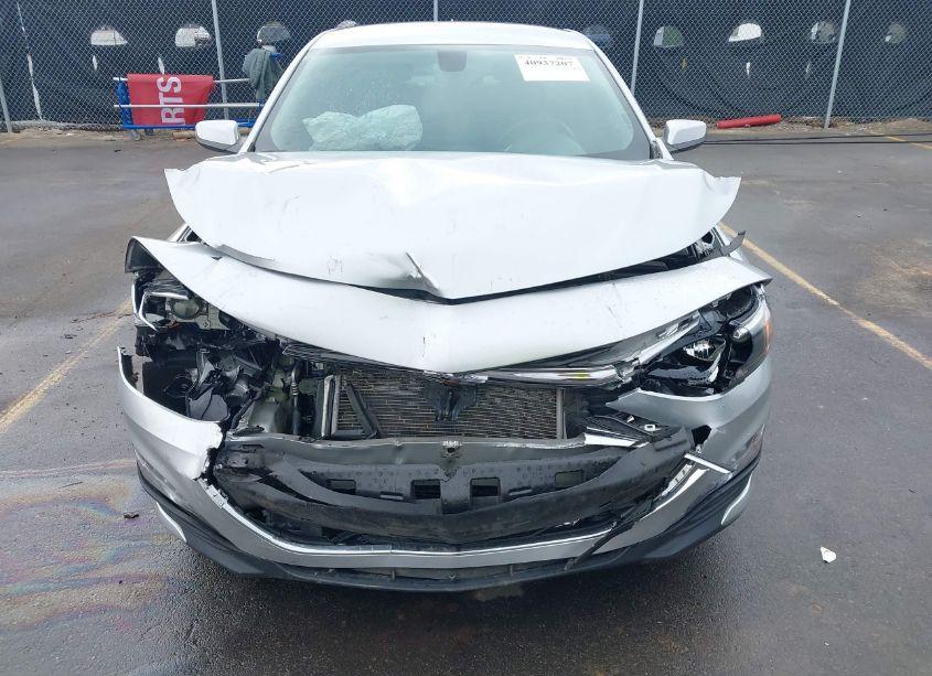 Photo 6 of 2019 Chevrolet Malibu LT (VIN 1G1ZD5ST8KF153945)