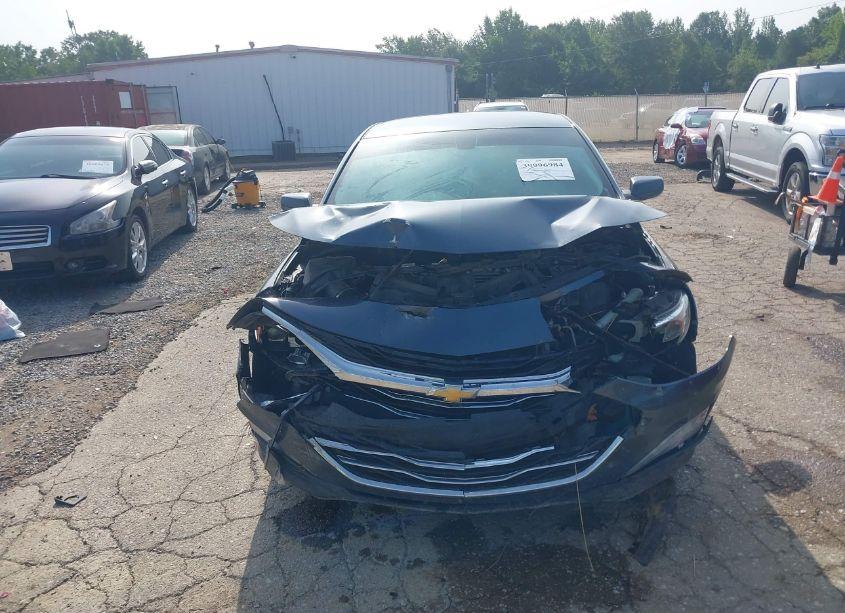 Photo 12 of 2019 Chevrolet Malibu LT (VIN 1G1ZD5ST8KF157834)