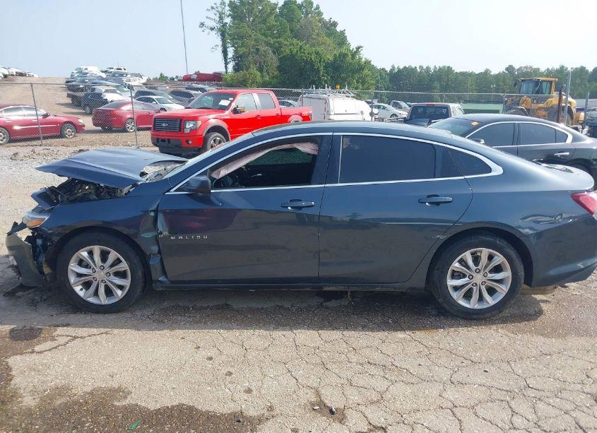 Photo 14 of 2019 Chevrolet Malibu LT (VIN 1G1ZD5ST8KF157834)