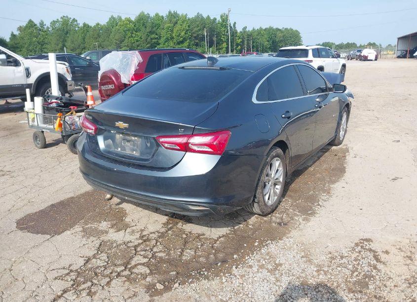 Photo 4 of 2019 Chevrolet Malibu LT (VIN 1G1ZD5ST8KF157834)
