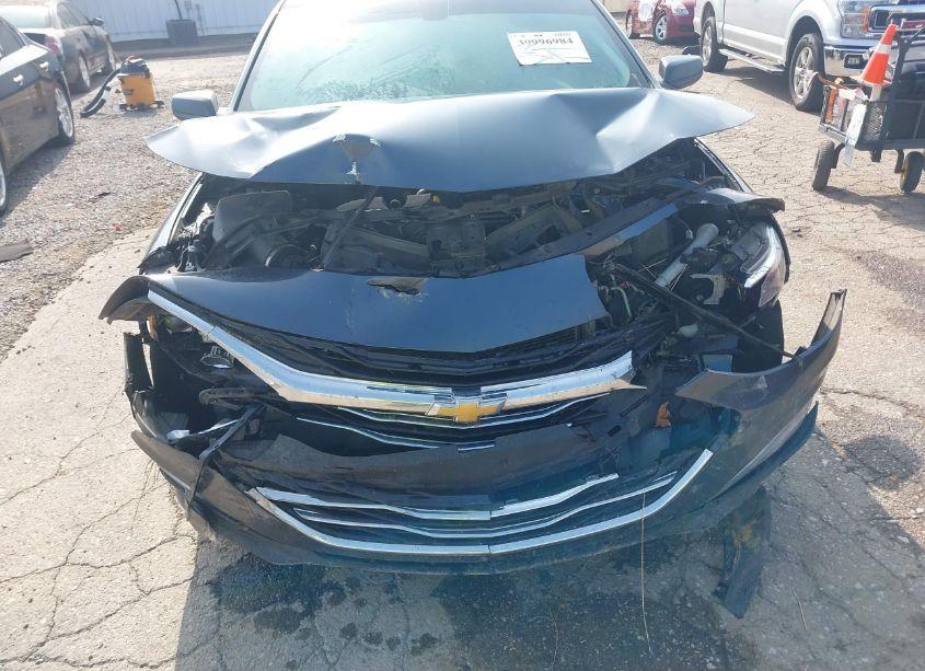 Photo 6 of 2019 Chevrolet Malibu LT (VIN 1G1ZD5ST8KF157834)