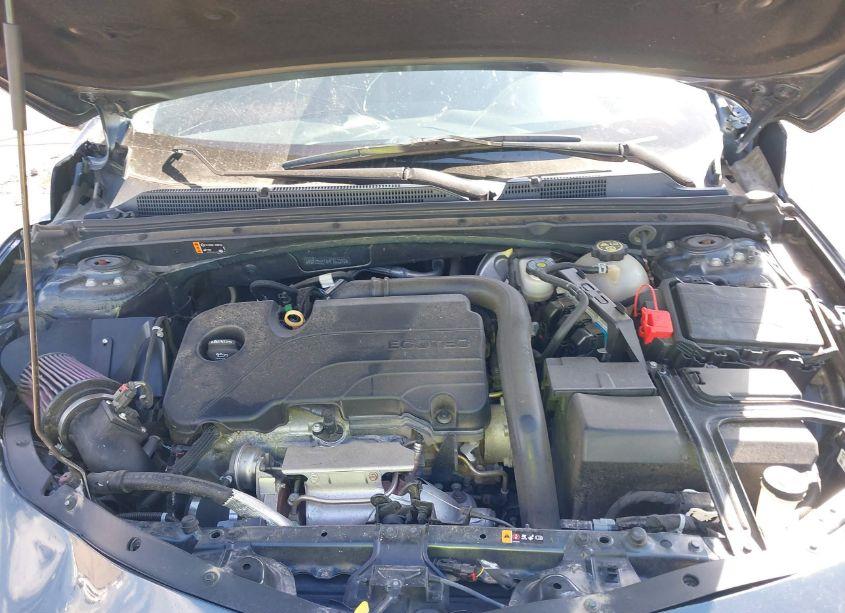 Photo 10 of 2019 Chevrolet Malibu LT (VIN 1G1ZD5ST8KF167392)
