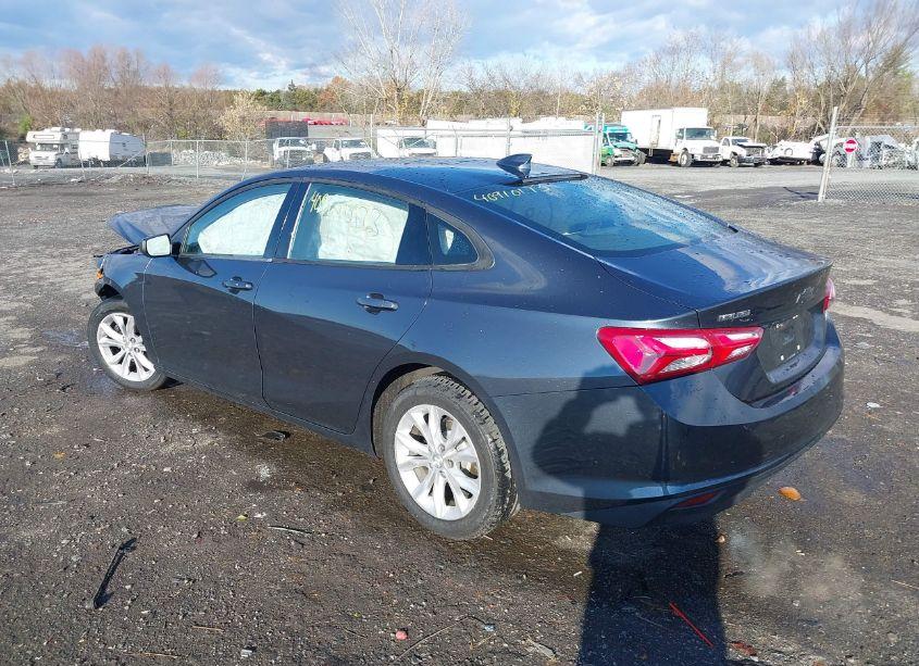 Photo 3 of 2019 Chevrolet Malibu LT (VIN 1G1ZD5ST8KF170650)
