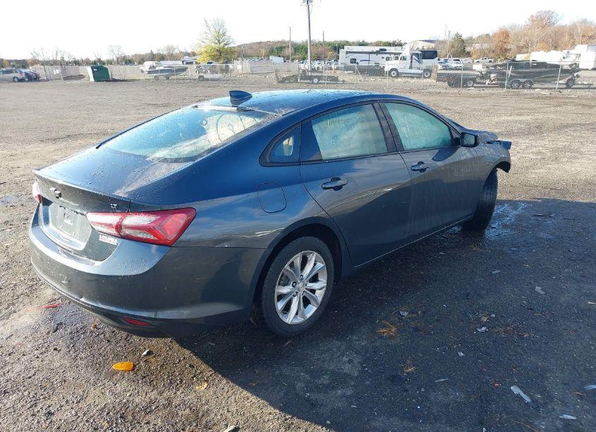 Photo 4 of 2019 Chevrolet Malibu LT (VIN 1G1ZD5ST8KF170650)