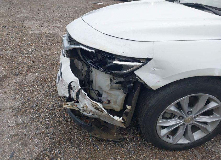 Photo 12 of 2019 Chevrolet Malibu LT (VIN 1G1ZD5ST8KF171653)
