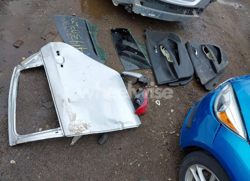 Photo 12 of 2019 Chevrolet Malibu LT (VIN 1G1ZD5ST8KF204974)