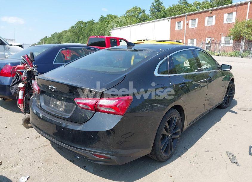 Photo 4 of 2019 Chevrolet Malibu LT (VIN 1G1ZD5ST8KF227008)
