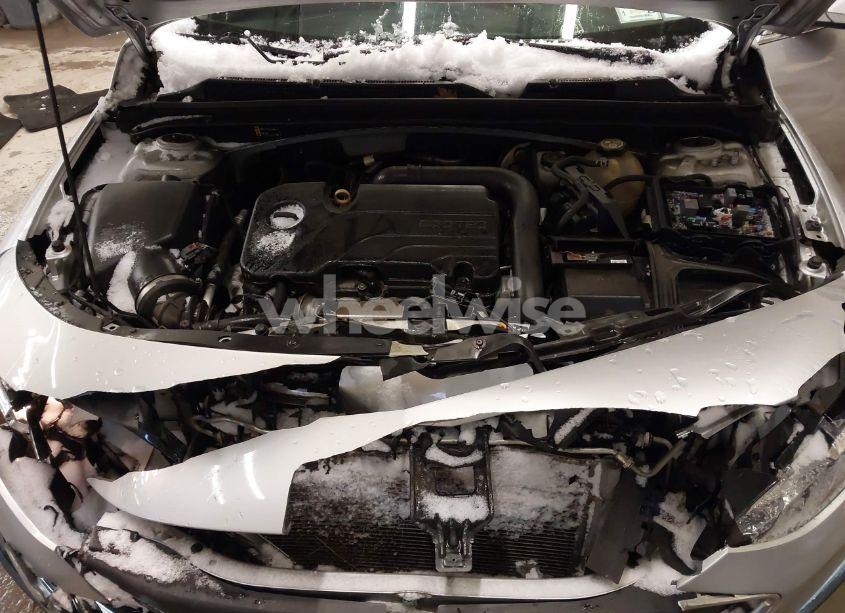 Photo 10 of 2020 Chevrolet Malibu FWD LT (VIN 1G1ZD5ST8LF013864)