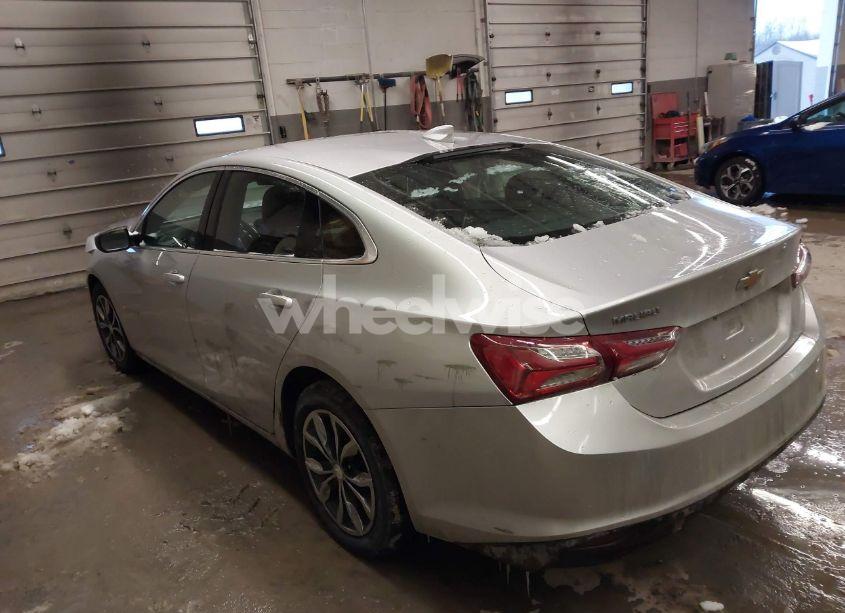 Photo 3 of 2020 Chevrolet Malibu FWD LT (VIN 1G1ZD5ST8LF013864)