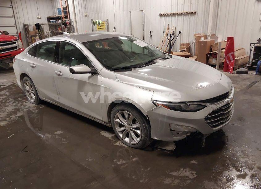 2020 Chevrolet Malibu FWD LT (VIN 1G1ZD5ST8LF039770) main photo