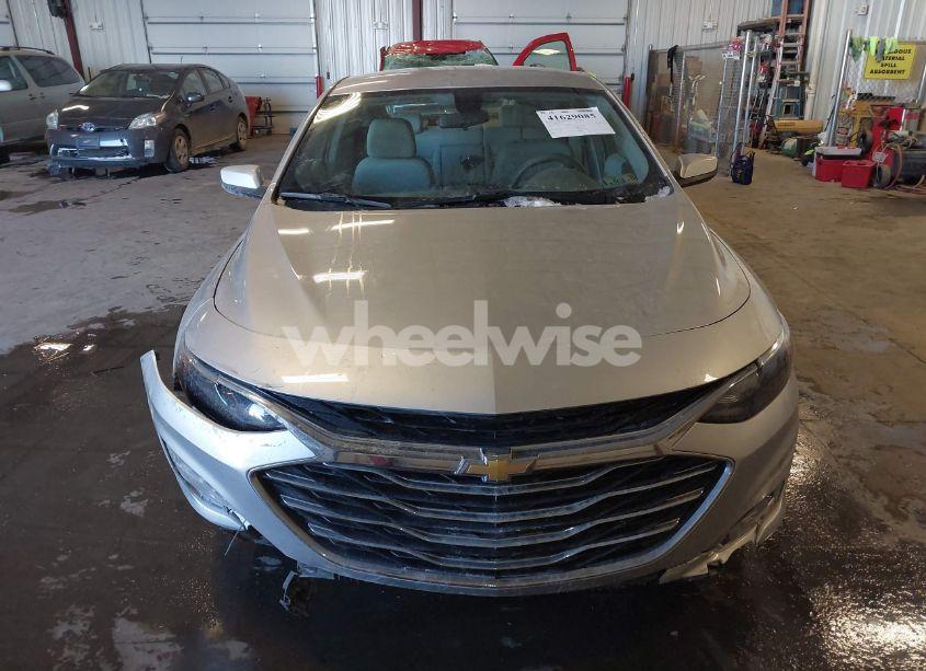 Photo 6 of 2020 Chevrolet Malibu FWD LT (VIN 1G1ZD5ST8LF039770)