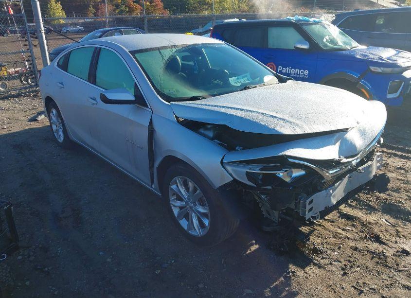 2020 Chevrolet Malibu FWD LT (VIN 1G1ZD5ST8LF046427) main photo