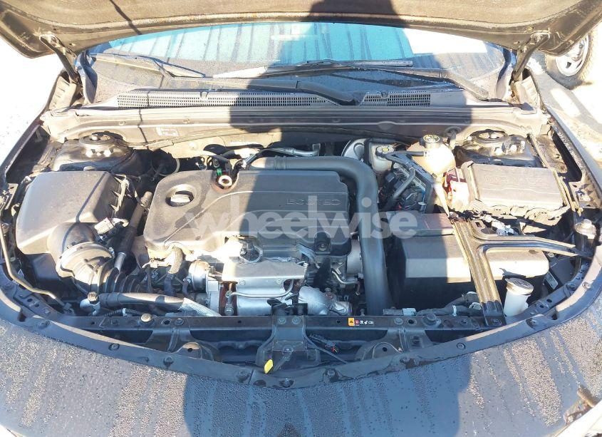 Photo 10 of 2020 Chevrolet Malibu FWD LT (VIN 1G1ZD5ST8LF047223)