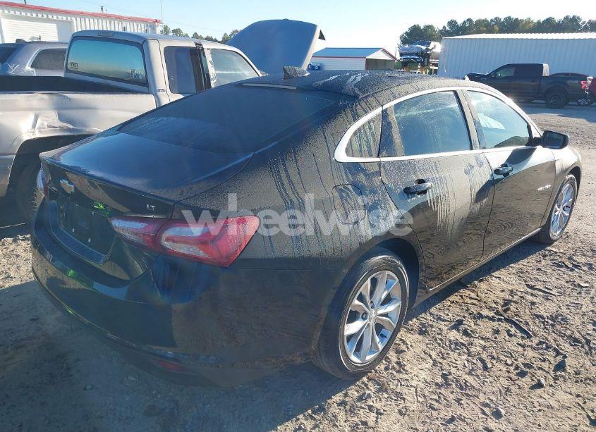 Photo 4 of 2020 Chevrolet Malibu FWD LT (VIN 1G1ZD5ST8LF047223)