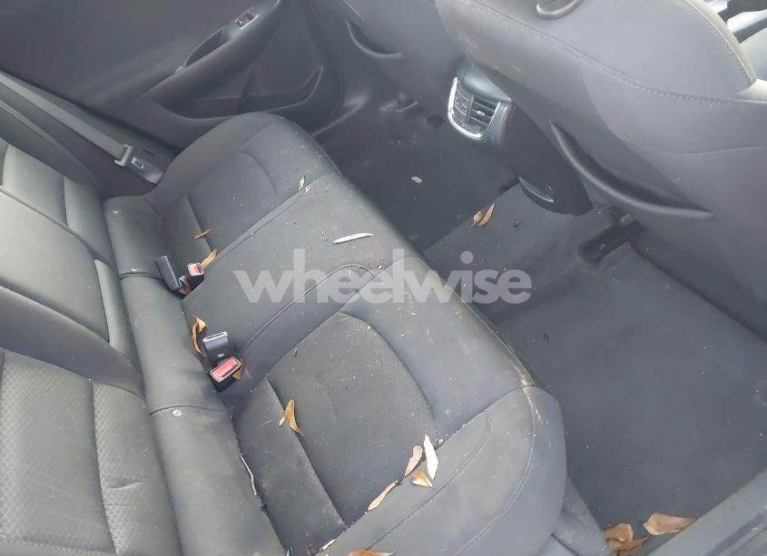 Photo 8 of 2020 Chevrolet Malibu FWD LT (VIN 1G1ZD5ST8LF053961)