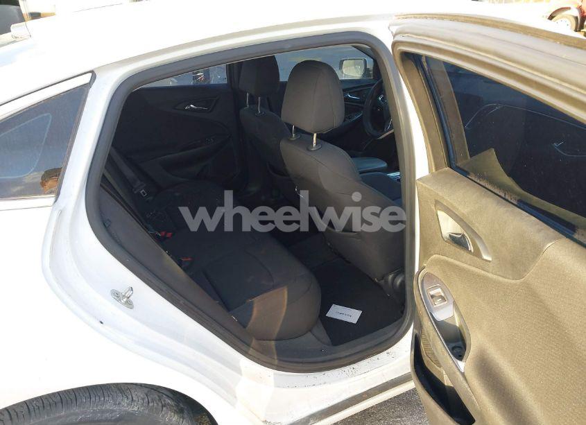 Photo 8 of 2020 Chevrolet Malibu FWD LT (VIN 1G1ZD5ST8LF066550)