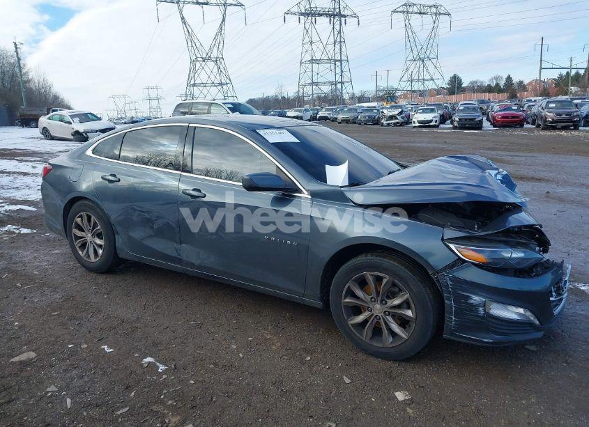 2020 Chevrolet Malibu FWD LT (VIN 1G1ZD5ST8LF072686) main photo