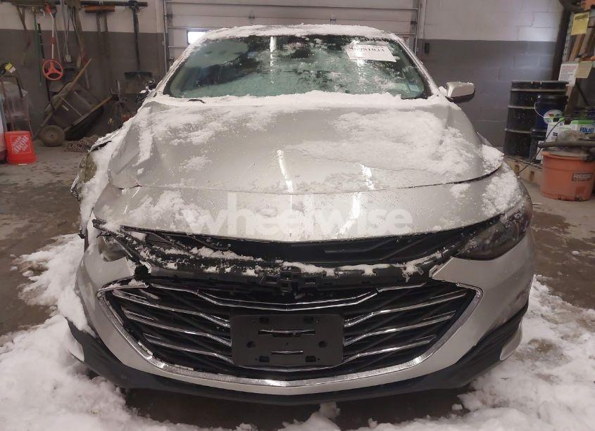 Photo 12 of 2020 Chevrolet Malibu FWD LT (VIN 1G1ZD5ST8LF076351)