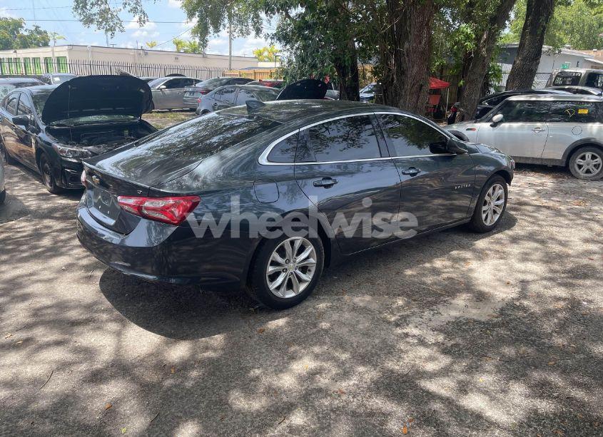 Photo 4 of 2020 Chevrolet Malibu LT (VIN 1G1ZD5ST8LF080495)