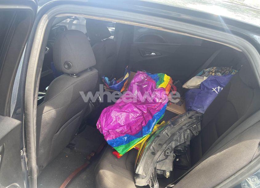 Photo 8 of 2020 Chevrolet Malibu LT (VIN 1G1ZD5ST8LF080495)