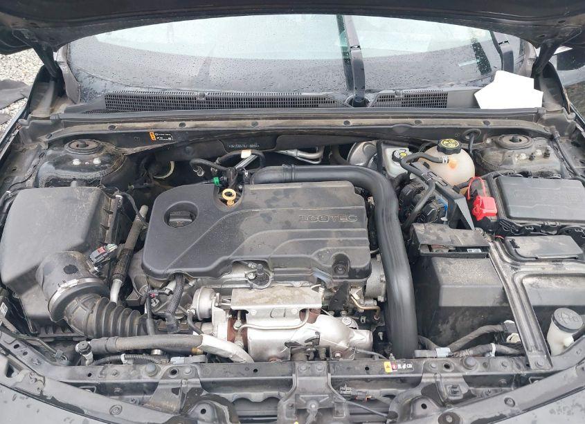 Photo 10 of 2020 Chevrolet Malibu FWD LT (VIN 1G1ZD5ST8LF108554)