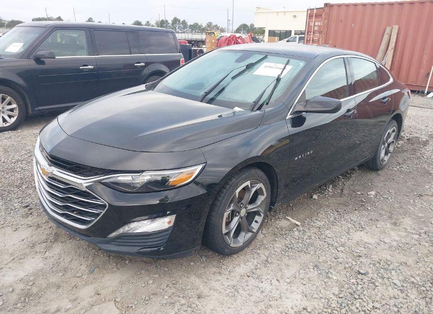 Photo 2 of 2020 Chevrolet Malibu FWD LT (VIN 1G1ZD5ST8LF108554)