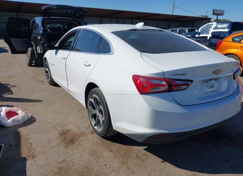 Photo 3 of 2020 Chevrolet Malibu FWD LT (VIN 1G1ZD5ST8LF120364)