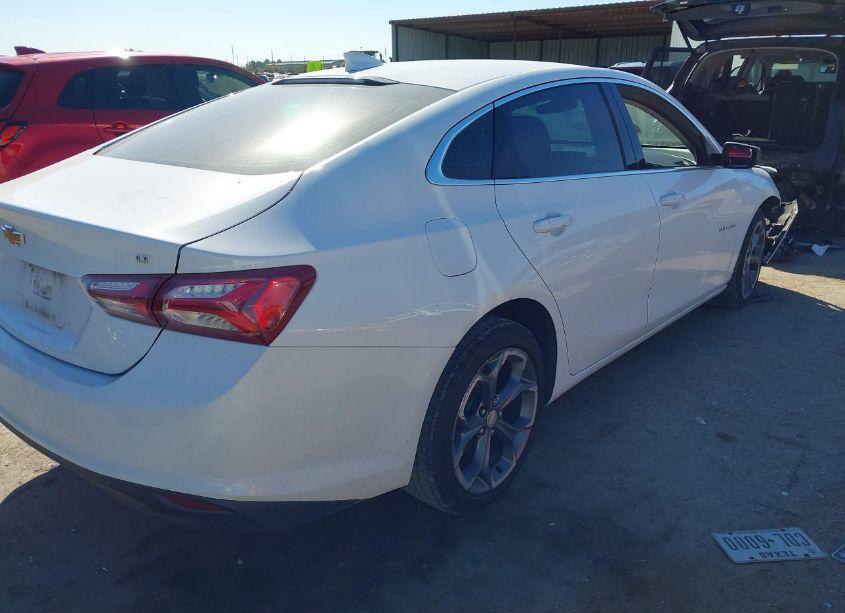 Photo 4 of 2020 Chevrolet Malibu FWD LT (VIN 1G1ZD5ST8LF120364)