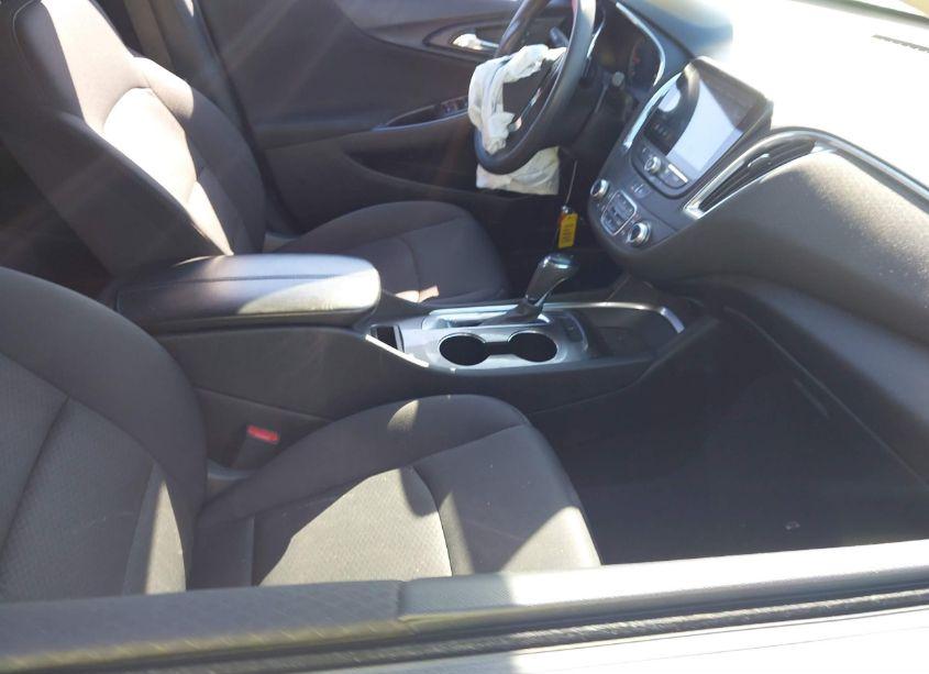 Photo 5 of 2020 Chevrolet Malibu FWD LT (VIN 1G1ZD5ST8LF120364)