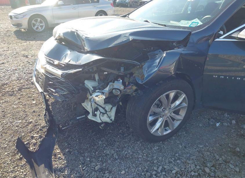 Photo 6 of 2020 Chevrolet Malibu FWD LT (VIN 1G1ZD5ST8LF122597)