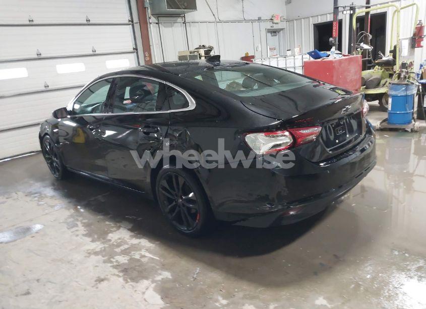 Photo 3 of 2020 Chevrolet Malibu FWD LT (VIN 1G1ZD5ST8LF134166)