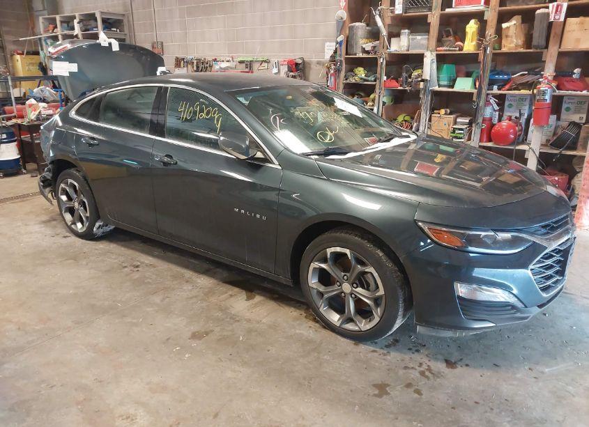 2020 Chevrolet Malibu FWD LT (VIN 1G1ZD5ST8LF156409) main photo