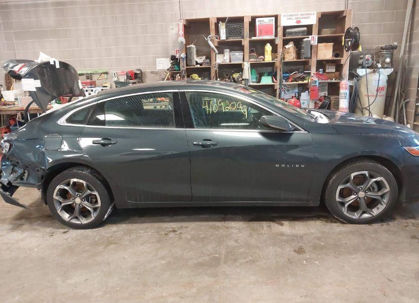 Photo 13 of 2020 Chevrolet Malibu FWD LT (VIN 1G1ZD5ST8LF156409)
