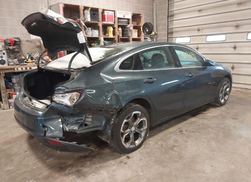 Photo 4 of 2020 Chevrolet Malibu FWD LT (VIN 1G1ZD5ST8LF156409)