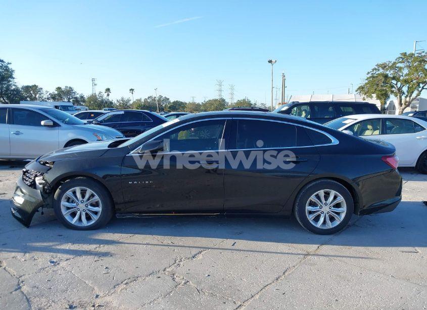Photo 15 of 2021 Chevrolet Malibu FWD LT (VIN 1G1ZD5ST8MF005457)