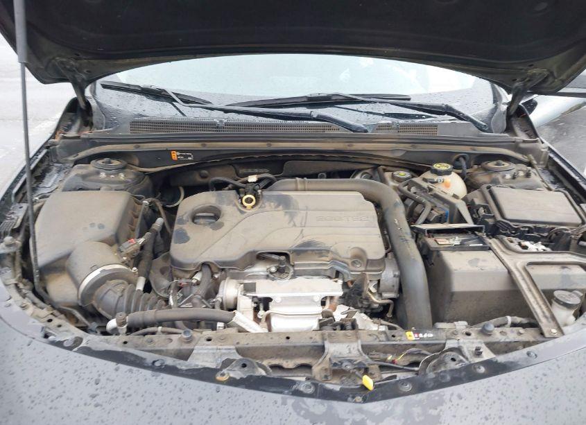 Photo 10 of 2021 Chevrolet Malibu FWD LT (VIN 1G1ZD5ST8MF005703)