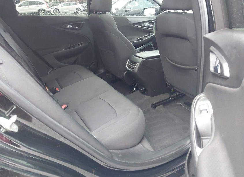 Photo 8 of 2021 Chevrolet Malibu FWD LT (VIN 1G1ZD5ST8MF005703)